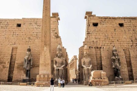 Best Luxor Day Tour visit East and West Nile Banks